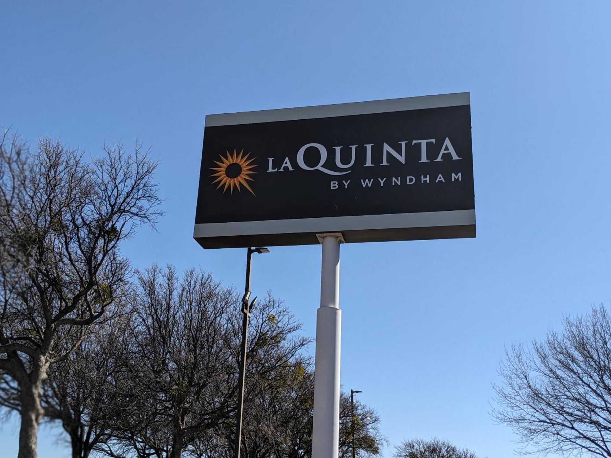 La Quinta By Wyndham Dallas Dfw Airport North Irving Extérieur photo